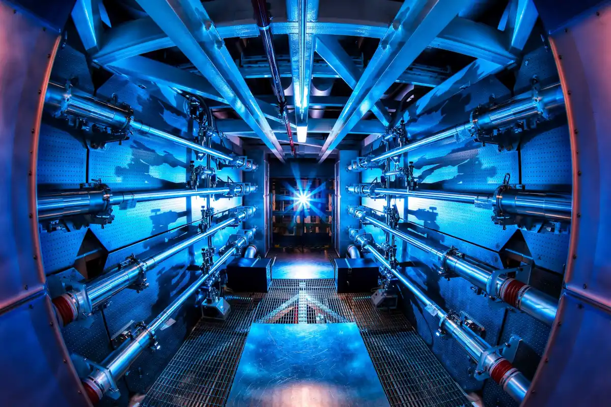Cambridge Heavy Industries、デスクトップサイズの核融合装置を開発