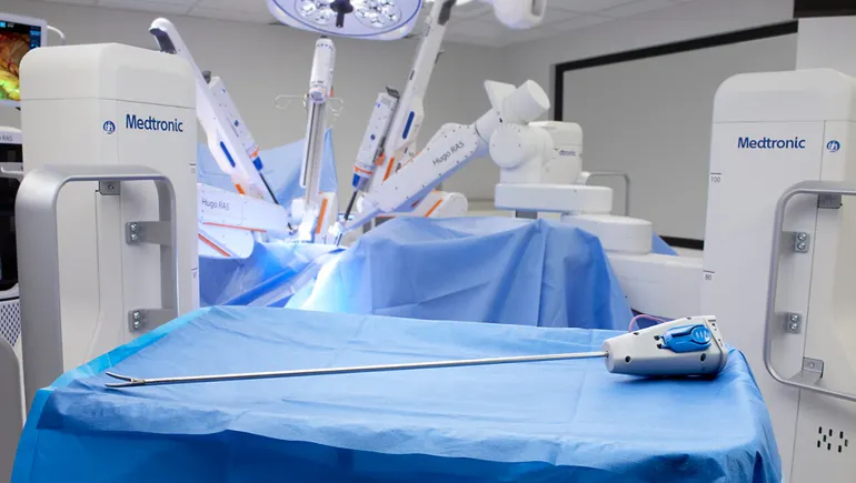 FDA تتيح استخدام أداة LigaSure مع روبوت Medtronic الجراحي Hugo في الولايات المتحدة