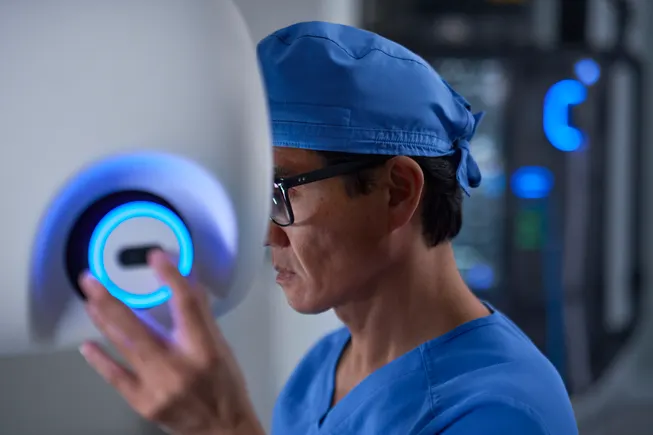 Intuitive تحصل على علامة CE لنظام da Vinci 5 في جراحات القلب للبالغين