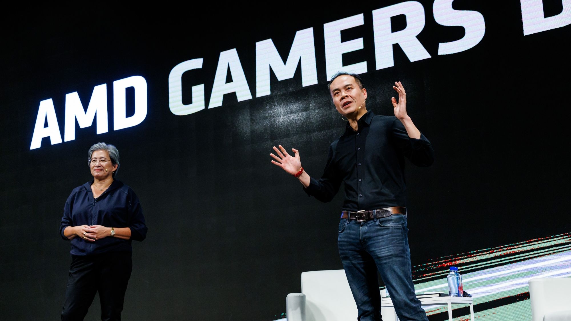 AMD Plans to Bring FSR 4 to Handheld Gaming Devices Before the End of 2026