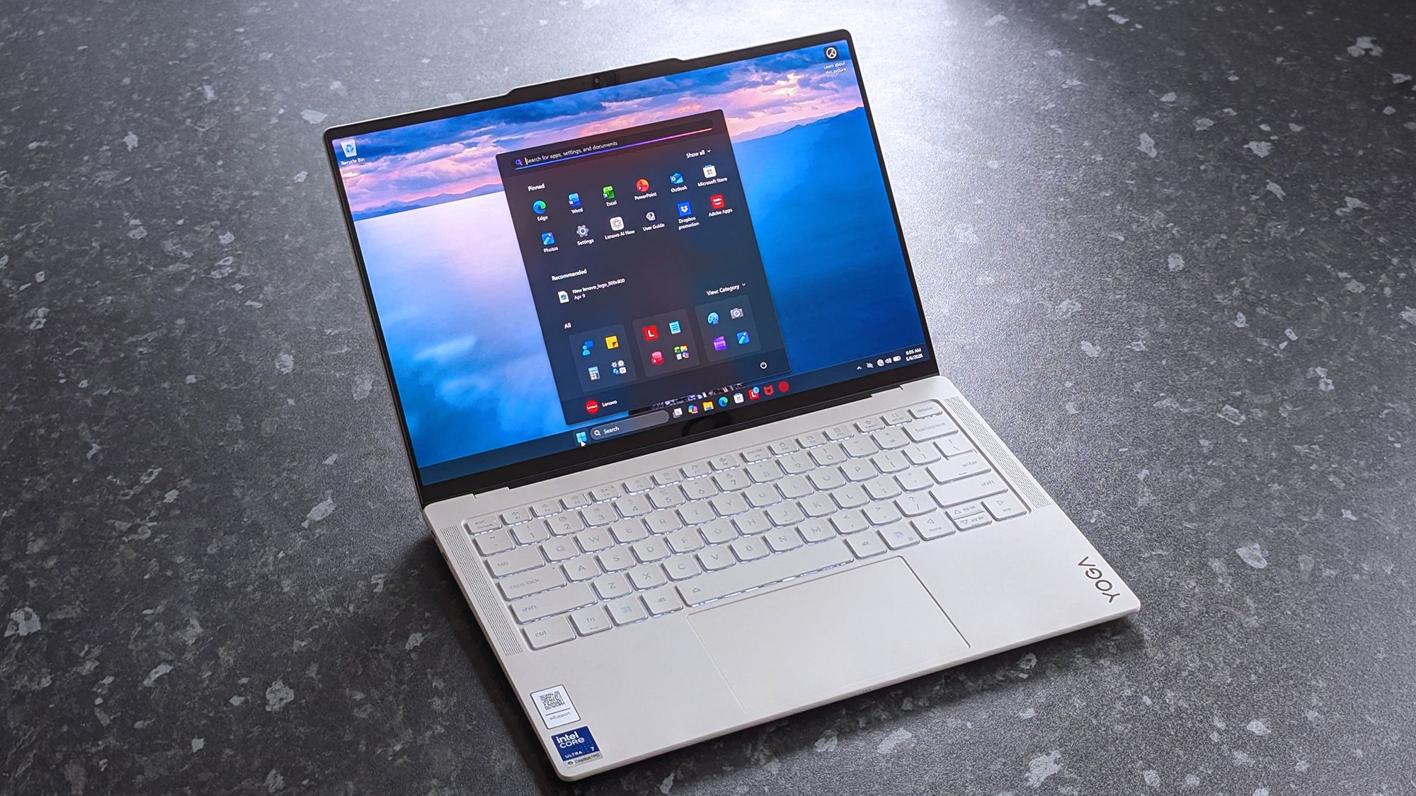Five Windows 11 Preview Builds Add Cloud Rebuild and Improvements to File Explorer and Magnifier