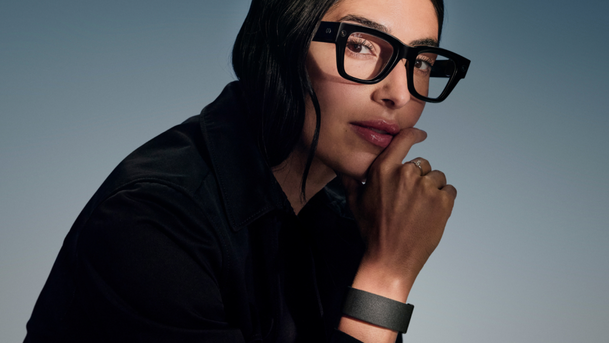 Meta توسّع قدرات نظارات Ray-Ban Display بإرشاد ملاحي وهولوغرام للمكالمات