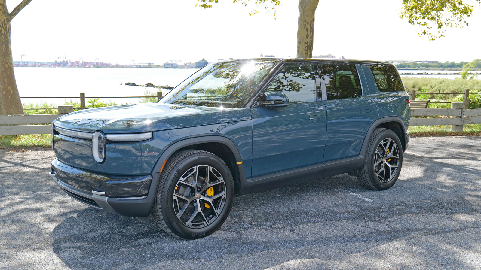 2027 Rivian R2 Review: An Electric Vehicle Balancing Technology and Price