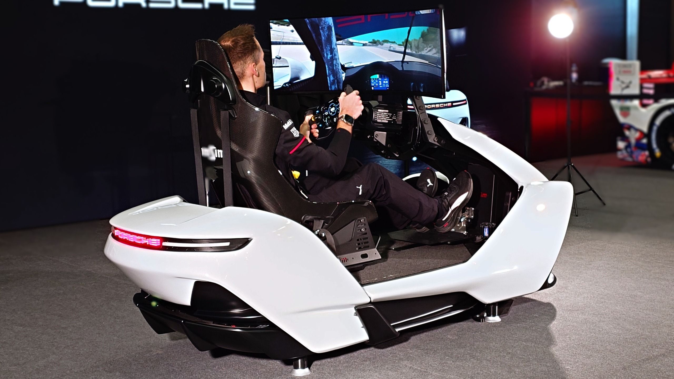 Simulador de carreras ImSim Porsche Raceborn: una experiencia profesional por 70.000 euros