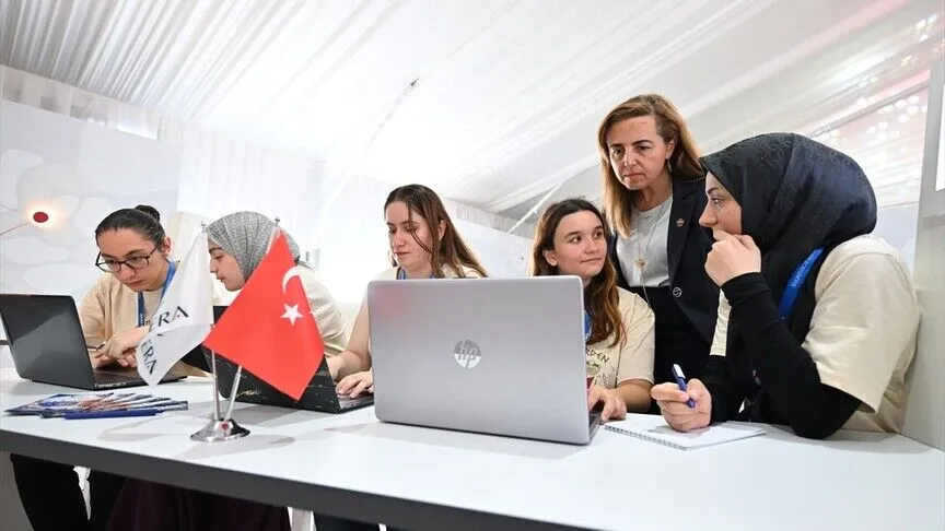 Turkish University Students Win AI-Supported Molecule Project Targeting Brain Cancer