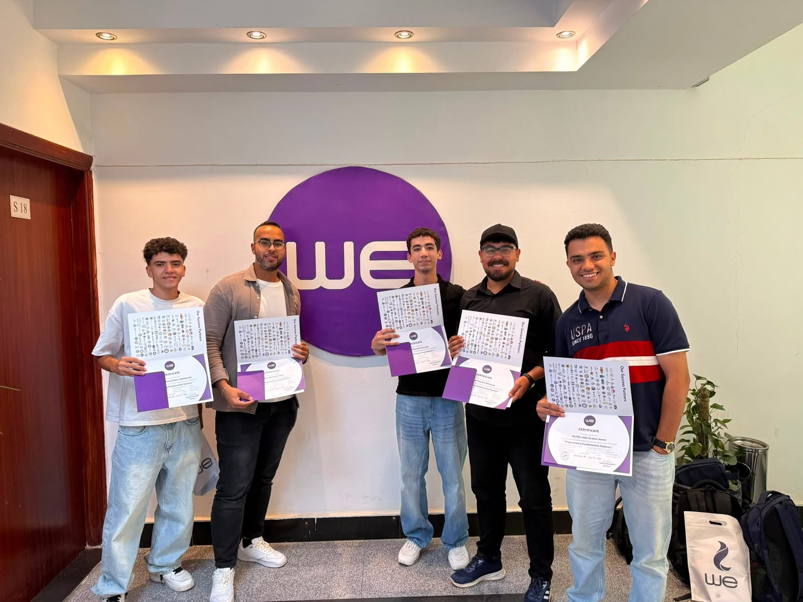 المصرية للاتصالات تختتم دبلومة «أساسيات البرمجة» بمشاركة 15 جامعة مصرية