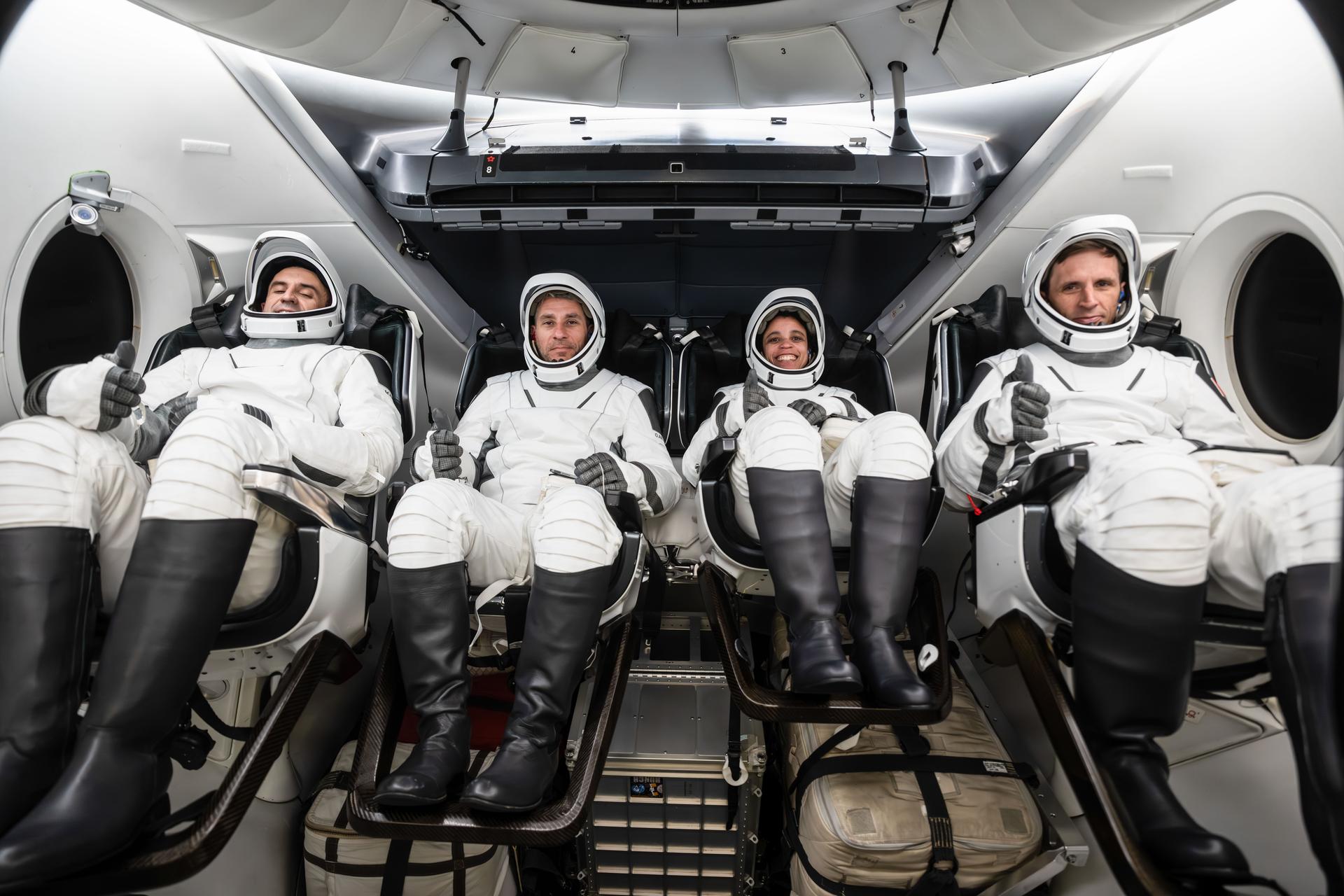 NASA Studies Crew-13 Astronauts’ Health and Performance in Preparation for Moon and Mars Missions