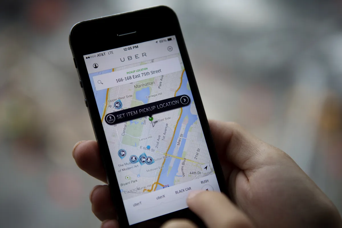 غرامة تقارب مليار دولار على Uber بسبب تعليق حسابات السائقين آلياً