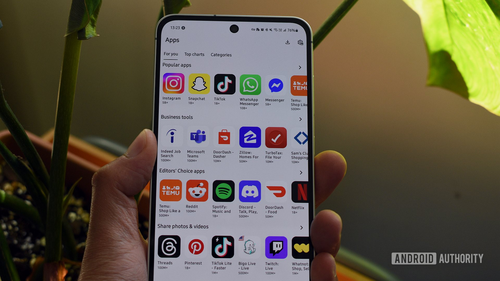 Google Opens Registration for "Registered App Stores" Program to Ease Sideloading on Android