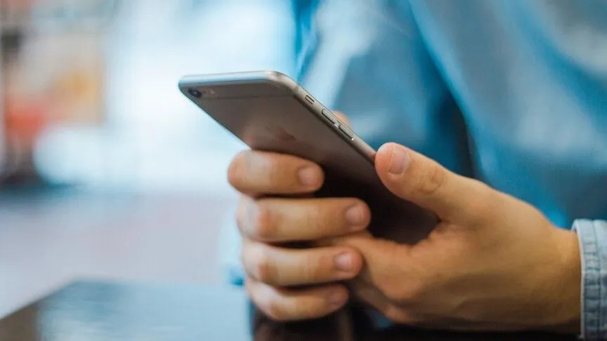 Além do "Detox Digital": Como construir uma relação saudável e sustentável com a tecnologia?