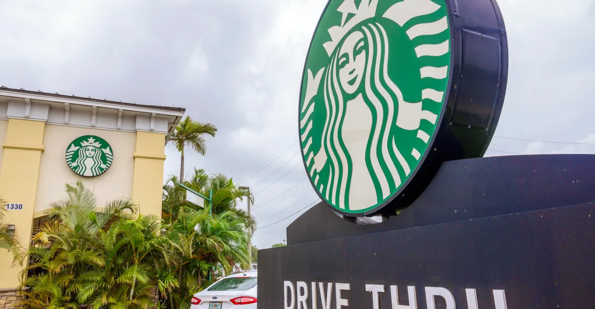 Starbucks intends to integrate AI to personalize menus in drive-thru lanes