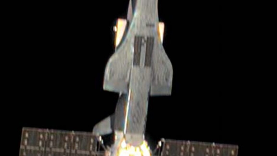 US Defense Intelligence Agency reveals new details about China's secret spacecraft