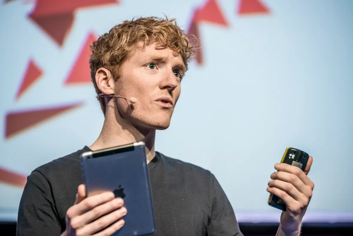 لماذا تستحوذ Stripe على OpenRouter؟ الرهان يتجاوز «التفرد» إلى إدارة إنفاق الذكاء الاصطناعي